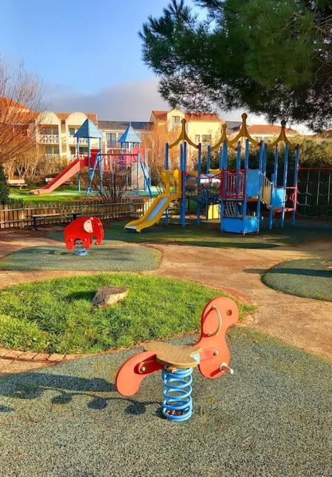 "Le Filet Du Lac" Appartement Atypique, 5 Personnes, Duplex, Vue Lac, Acces Parc Aquatique Gratuit Talmont-Saint-Hilaire Dış mekan fotoğraf